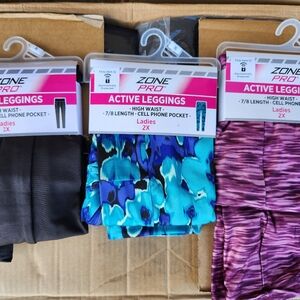 Three Ladies 2x Leggings